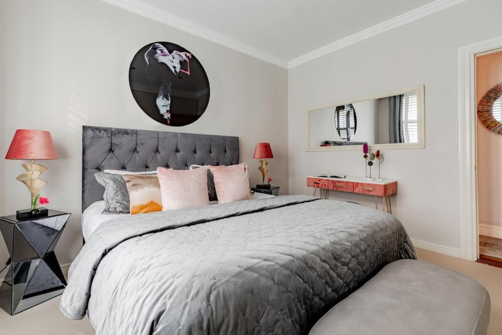 Revamped & Luxxe For Covent Garden Lovers! Adorable City Home For Families & Friends London Exterior foto