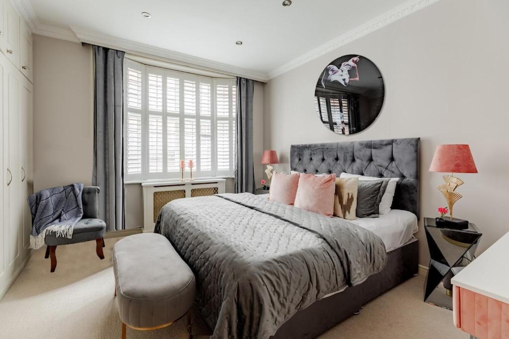 Revamped & Luxxe For Covent Garden Lovers! Adorable City Home For Families & Friends London Exterior foto