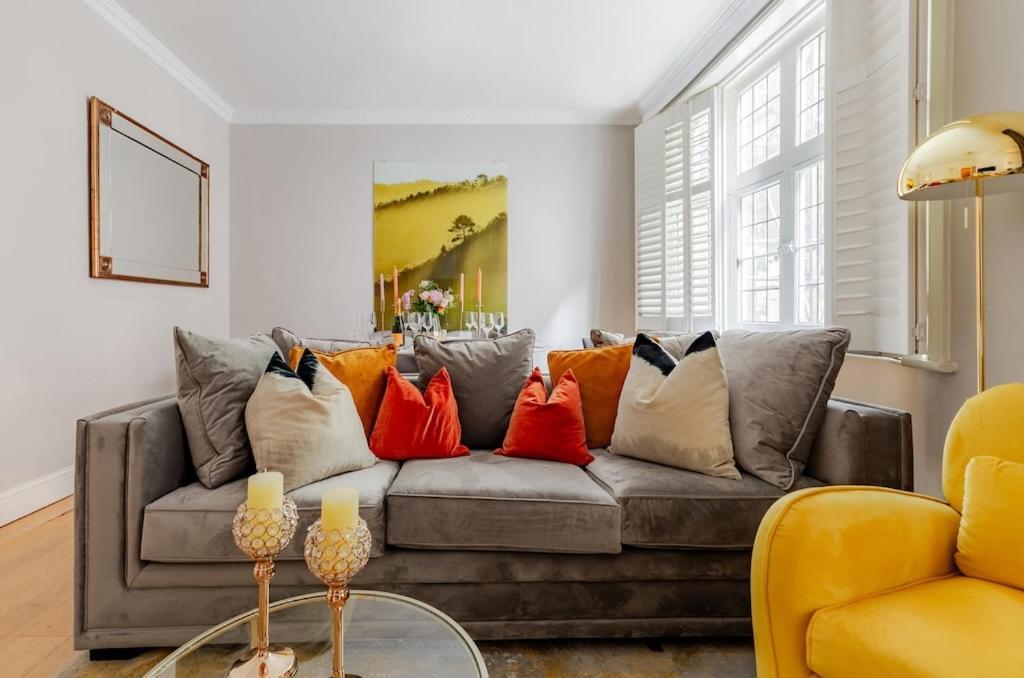 Revamped & Luxxe For Covent Garden Lovers! Adorable City Home For Families & Friends London Exterior foto