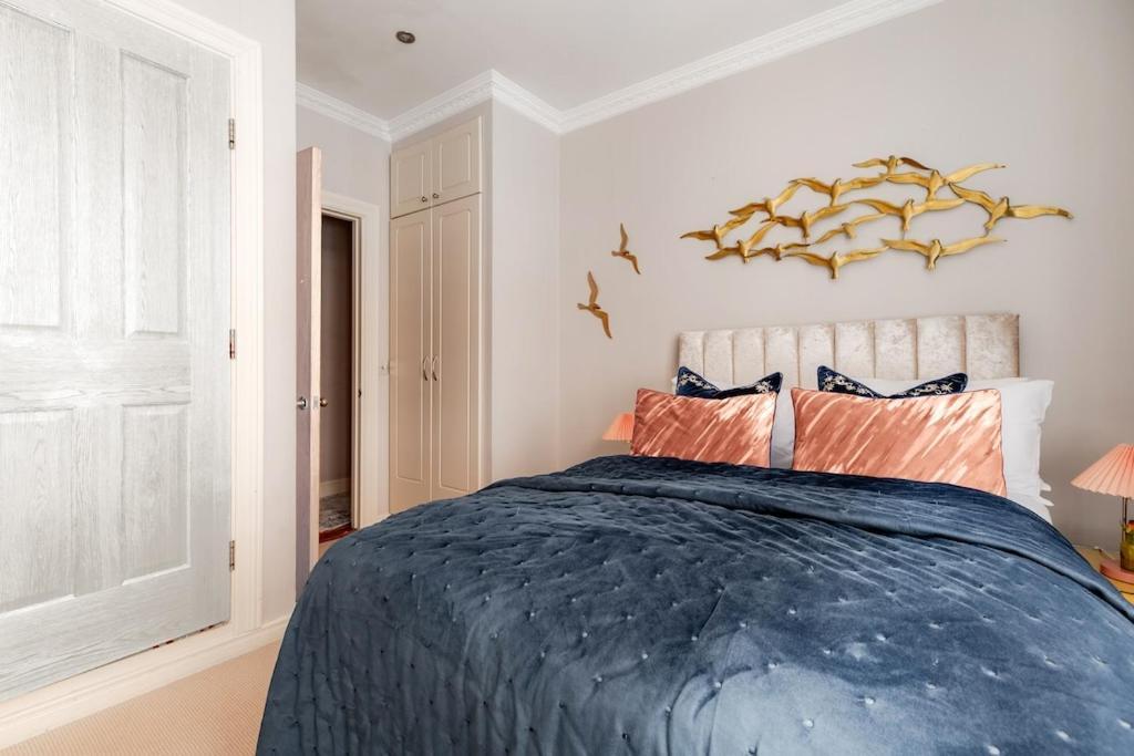 Revamped & Luxxe For Covent Garden Lovers! Adorable City Home For Families & Friends London Exterior foto